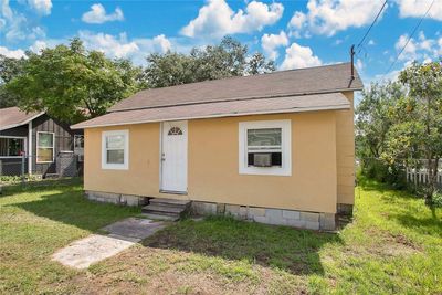 400 Sw 1 St Avenue, House other with 2 bedrooms, 1 bathrooms and null parking in Mulberry FL | Image 3