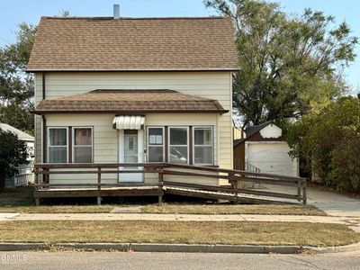 518 8th Avenue W, House other with 3 bedrooms, 2 bathrooms and null parking in Williston ND | Image 1