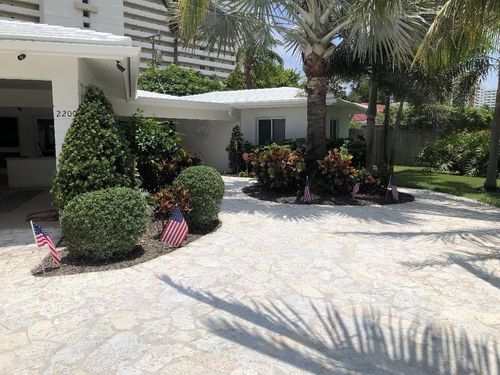 2200 Ne 32nd Ave, Fort Lauderdale, FL, 33305-1860 | Card Image