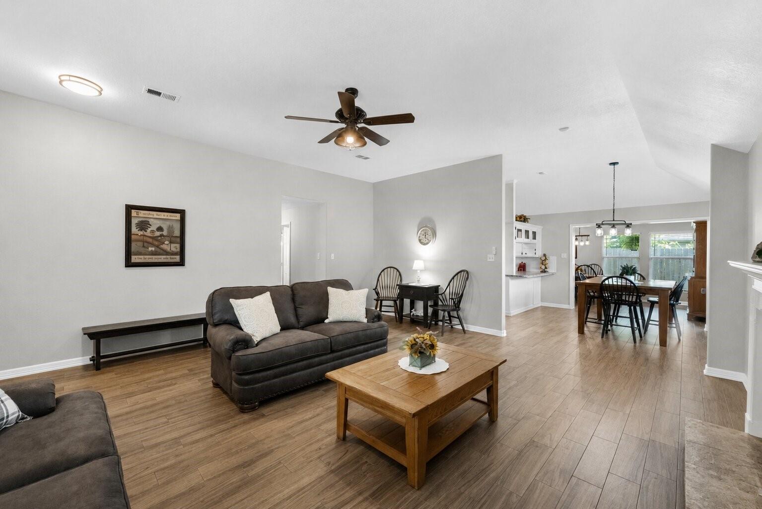 Residential in Sweeny 5