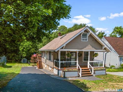 17 James Ave, Quaker Hill, CT, 06375-1612 | Card Image