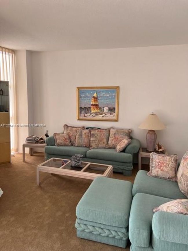 PH-21 - 100 Bayview Dr, Condo with 2 bedrooms, 2 bathrooms and null parking in Sunny Isles Beach FL | Image 10