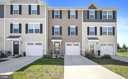 6338 Pebblebrook Dr, MILFORD, DE, 19963-3490 | Card Image