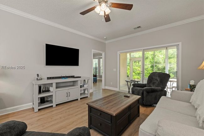 Living Roon | Image 9