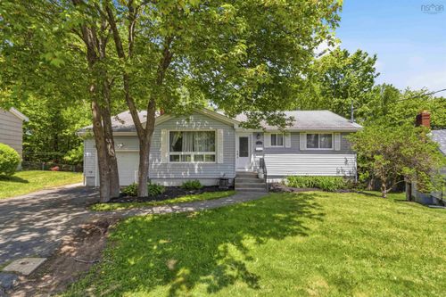 123 Evans Ave, Halifax, NS, B3M1C8 | Card Image