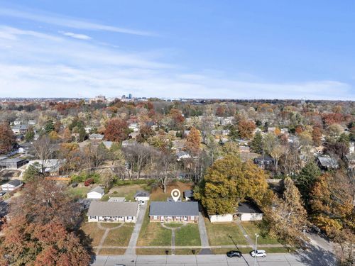 129 Greenbriar Rd, Lexington, KY, 40503-2631 | Card Image