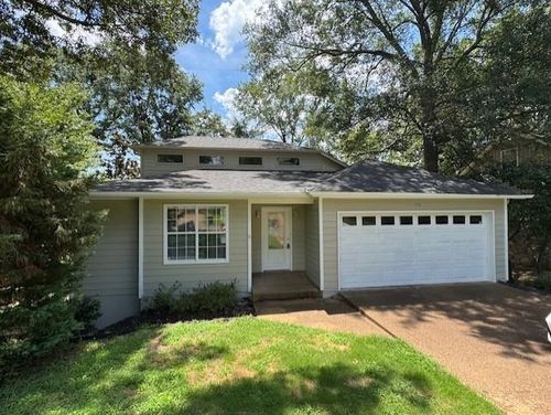 110 S Walnut Bend Rd, Cordova, TN, 38018-7208 | Card Image