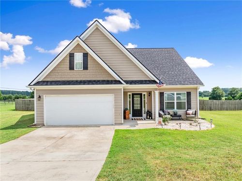 98 Andrew Pl, Commerce, GA, 30529-8135 | Card Image