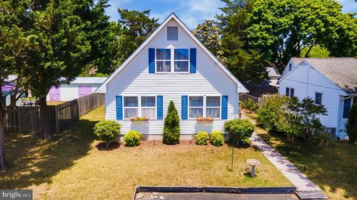 37417 4th St, REHOBOTH BEACH, DE, 19971-3624 | Card Image