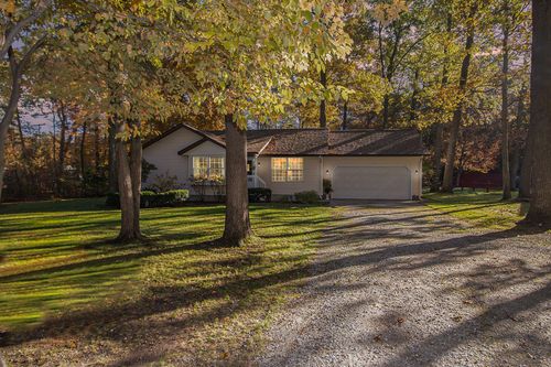 11766 Us Highway 31, Montague, MI, 49437-9254 | Card Image