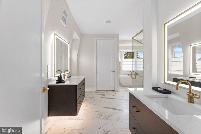 1632 Chain Bridge Rd, Townhouse with 4 bedrooms, 5 bathrooms and null parking in MCLEAN VA | Image 25