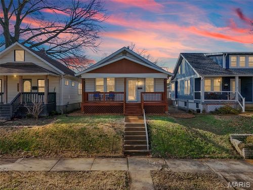 7062 Sutherland Ave, Saint Louis, MO, 63109-1918 | Card Image