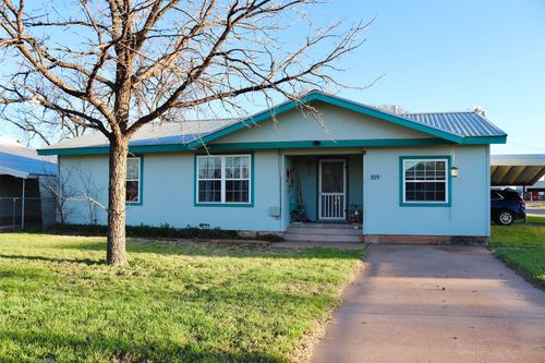 109 Novice Rd, Winters, TX, 79567-3208 | Card Image