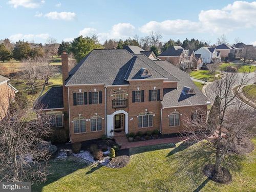 8301 Hancock Ct, GAINESVILLE, VA, 20155-3232 | Card Image