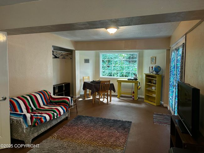 Downstairs Master - furnished | Image 12