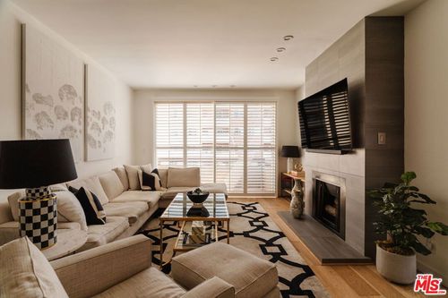 201-1509 Greenfield Ave, Los Angeles, CA, 90049 | Card Image