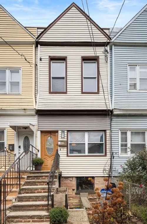 75A Lexington Ave, Jersey City, NJ, 07304-1646 | Card Image