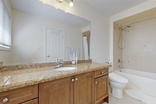 10 Gosling St, House other with 4 bedrooms, 5 bathrooms and 7 parking in Brampton ON | Image 36