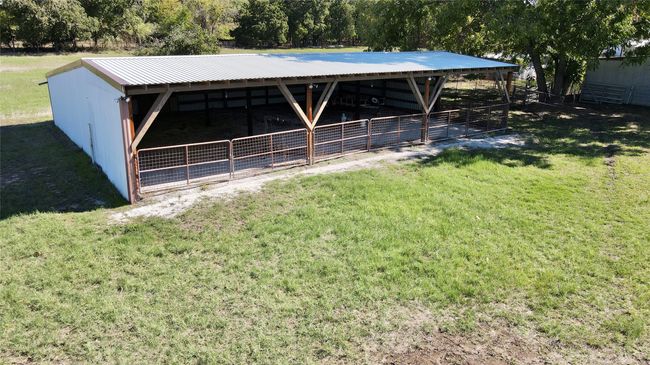Tractor Shed | Image 8