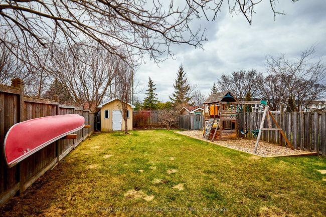 31 Aster Cres, House other with 3 bedrooms, 4 bathrooms and 2 parking in Whitby ON | Image 40