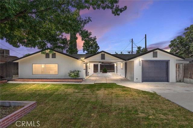Castaic Ave, Bakersfield, CA 93308