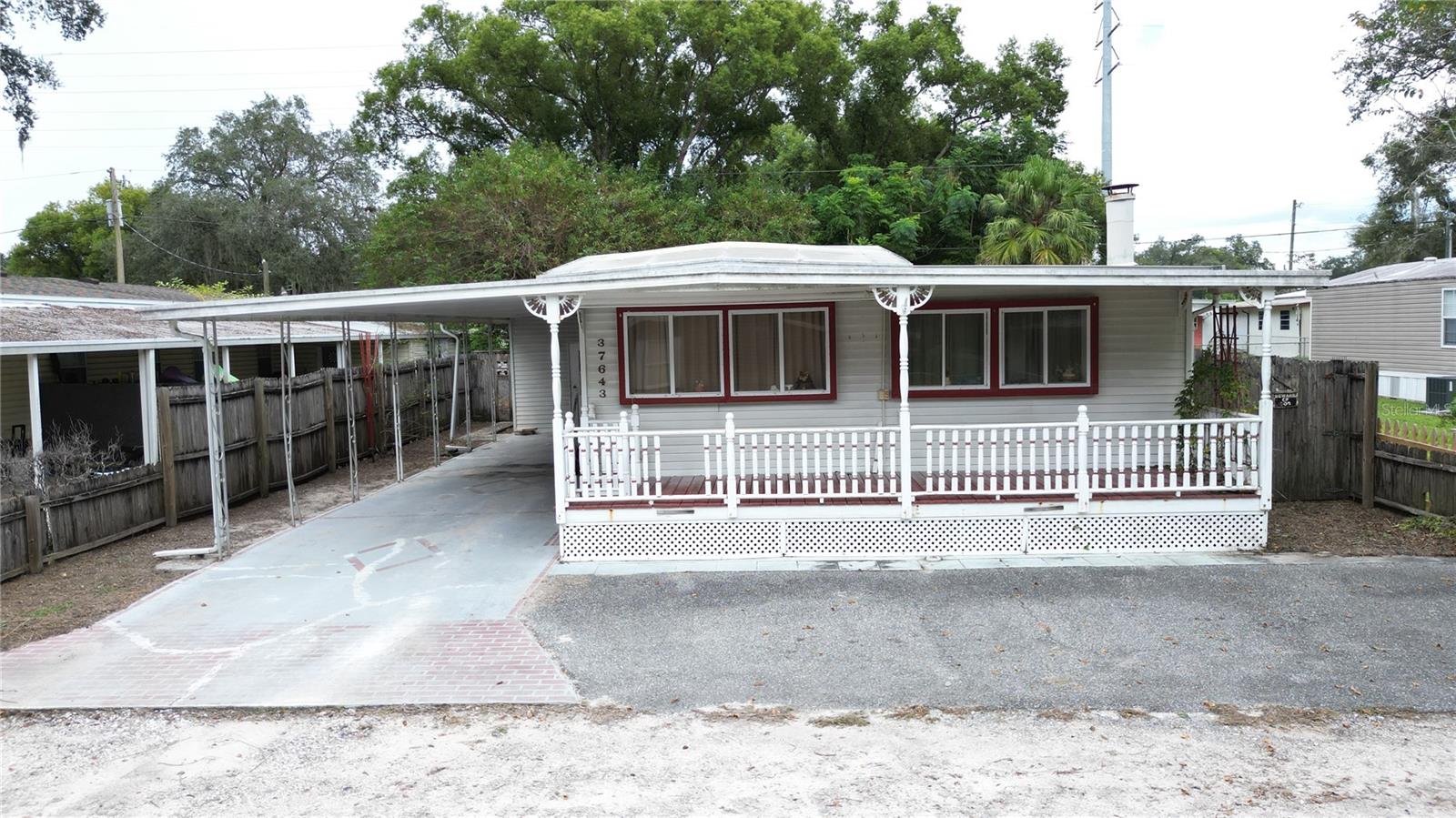 May Ln, Zephyrhills, FL 33541