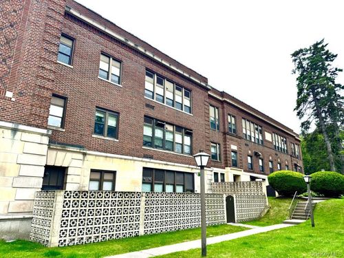 6-60 Kensico Rd, Thornwood, NY, 10594-1142 | Card Image