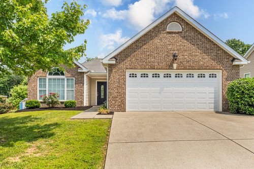 145 Granda Flora Dr, White House, TN, 37188-8218 | Card Image