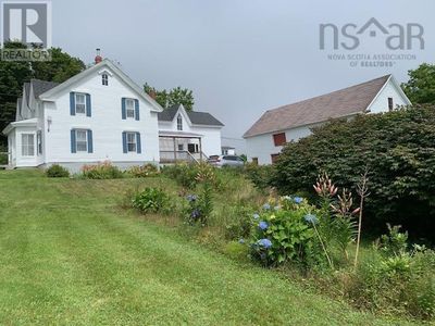 798 Spencers Beach Rd, House other with 5 bedrooms, 2 bathrooms and null parking in Spencers Island NS | Image 2