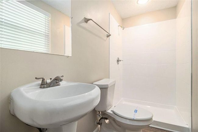 120 Cainwood Ct E, House other with 6 bedrooms, 3 bathrooms and 1 parking in Atlanta GA | Image 13