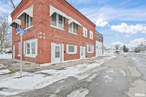 104 E Main St, Tallula, IL, 62688-1024 | Card Image