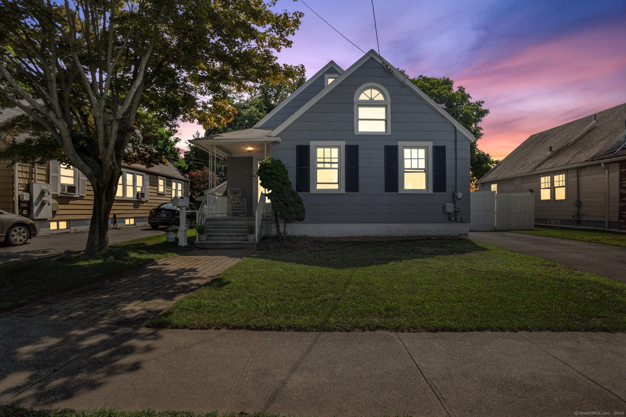 Elm St, East Haven, CT 06512