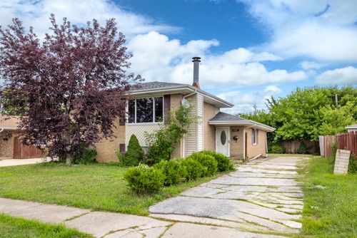 16465 Terry Ln, Oak Forest, IL, 60452-4217 | Card Image