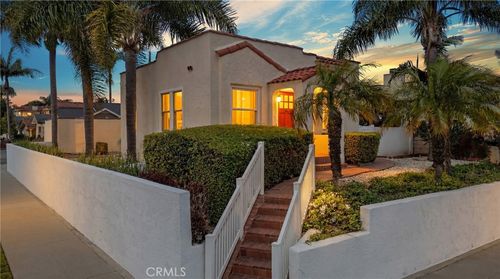 2239 S Meyler St, San Pedro, CA, 90731-5718 | Card Image
