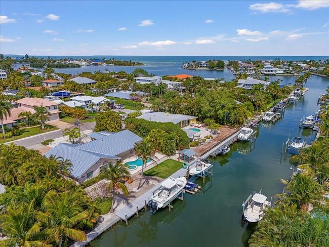 519 74 Th St, House other with 3 bedrooms, 3 bathrooms and null parking in HOLMES BEACH FL | Image 40