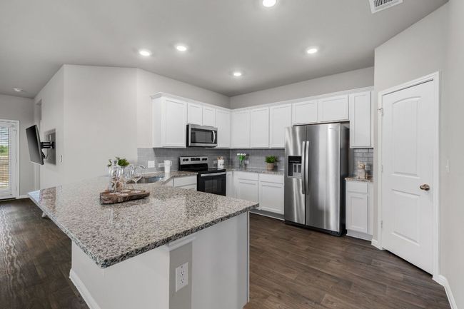 208 Bunting Ln, House other with 4 bedrooms, 2 bathrooms and 4 parking in Bertram TX | Image 13
