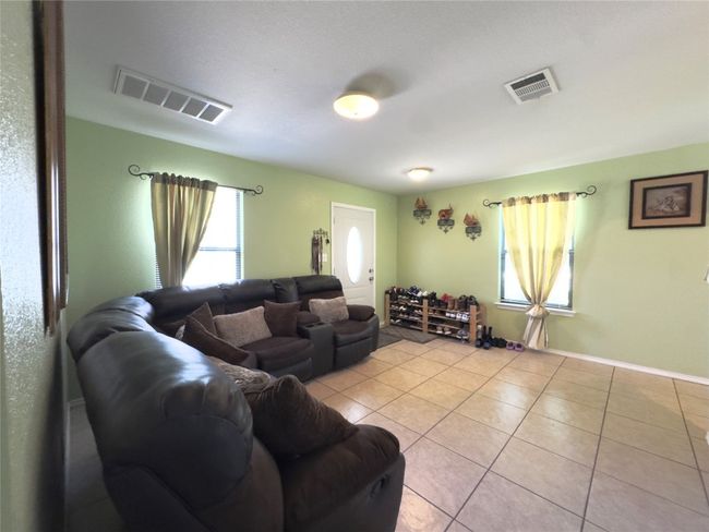 551 Abundance Ln, House other with 3 bedrooms, 3 bathrooms and 4 parking in Kyle TX | Image 5