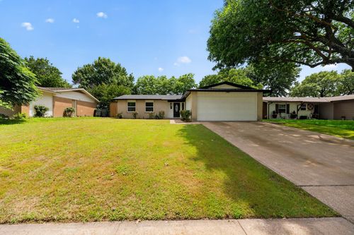 8617 Flicker Lane, Dallas, TX, 75238 | Card Image
