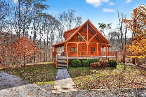 16160 Collison Rd, Logan, OH, 43138-9525 | Card Image