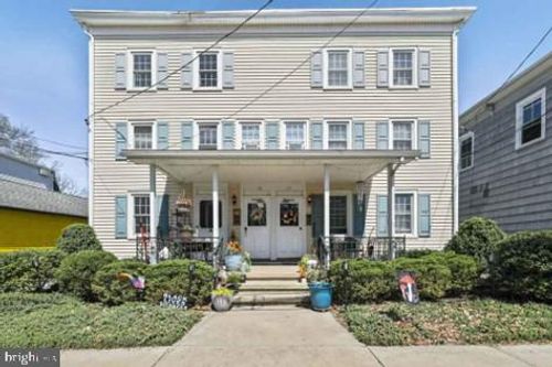 17 W Delaware Ave, Pennington, NJ, 08534-2216 | Card Image