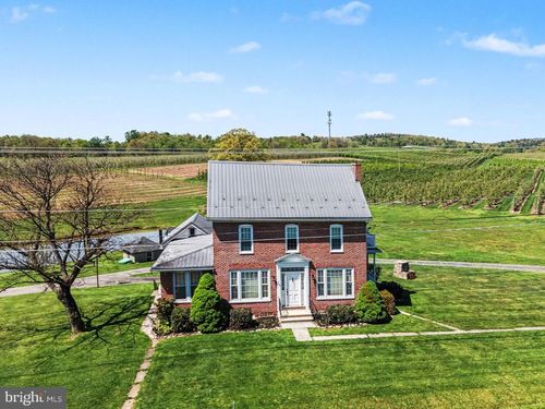 420 Carlisle Rd, BIGLERVILLE, PA, 17307-9245 | Card Image