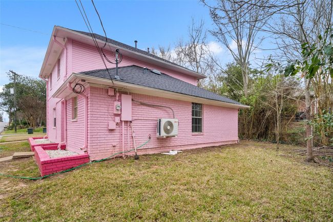 1406 Avenue Q, House other with 3 bedrooms, 3 bathrooms and 2 parking in Huntsville TX | Image 29