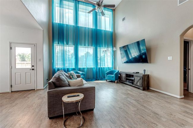 1834 Alyssa Way, House other with 4 bedrooms, 4 bathrooms and 2 parking in Alvin TX | Image 12