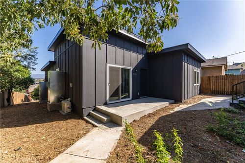 2530 Ganahl St, Los Angeles, CA, 90033-2015 | Card Image