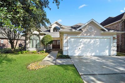 18202 Walden Forest Drive, House other with 4 bedrooms, 2 bathrooms and null parking in Humble TX | Image 1