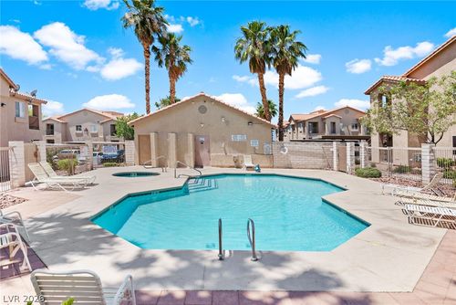 2015-2110 Los Feliz St, Las Vegas, NV, 89156-8017 | Card Image