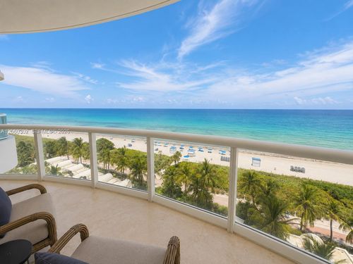 802-6365 Collins Ave, Miami Beach, FL, 33141-9620 | Card Image