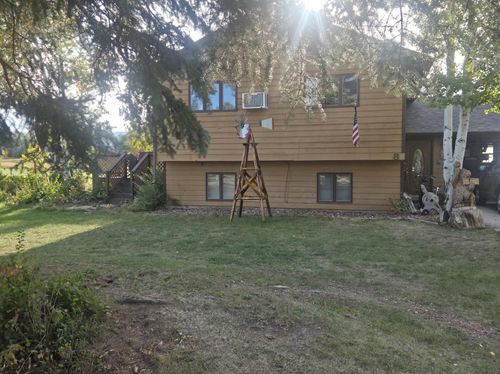 8 Airway Dr, Sheridan, WY, 82801-9333 | Card Image