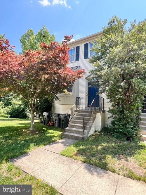 5929 Wild Brook Ct, CENTREVILLE, VA, 20121-3088 | Card Image