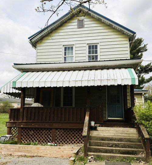 313 E Church Ave, Dayton, PA, 16222-6105 | Card Image